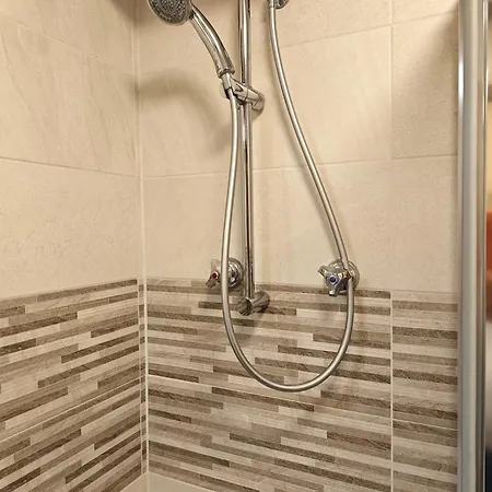 Hostdomus - City Center Flat דירה ססטריארה