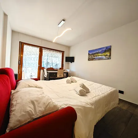 Hostdomus - City Center Flat